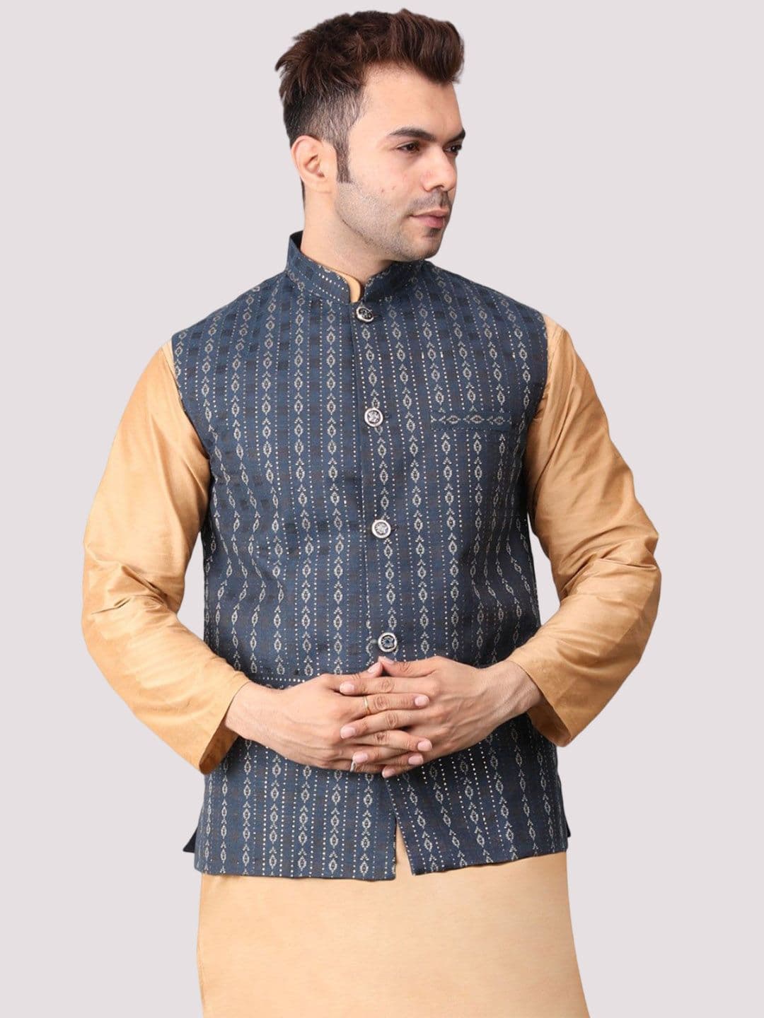 Voniry Embroidered Nehru Jacket - view 1