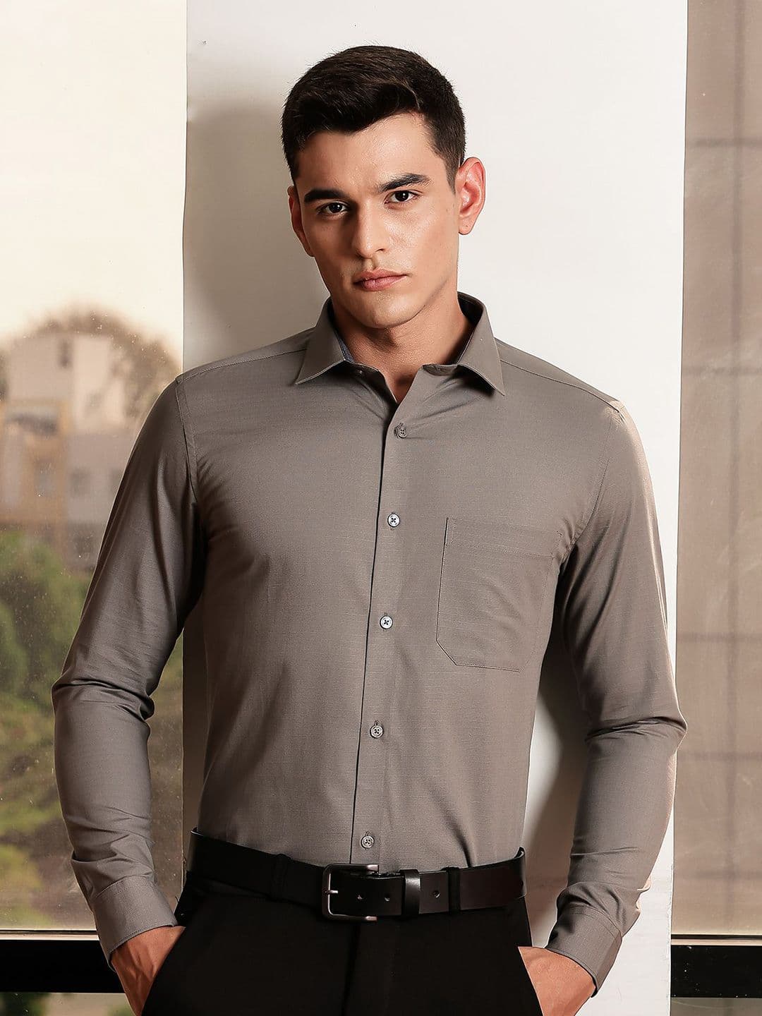 INVICTUS Men Premium Slim Fit Checked Cutaway Collar Pure Cotton Formal Shirt - view 1