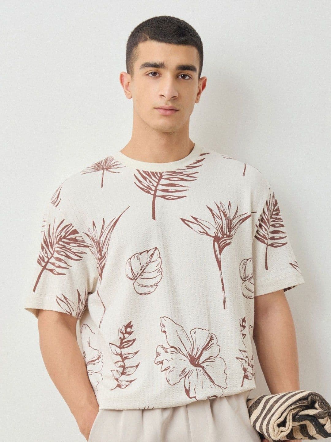 Red Flame Men Floral Printed Round Neck Cotton T-shirt - view 1