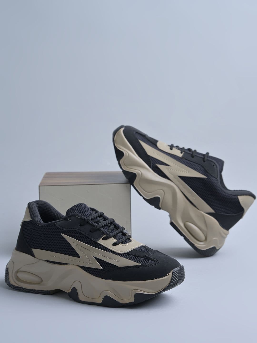 Froh Feet Women Sneakers - view 1