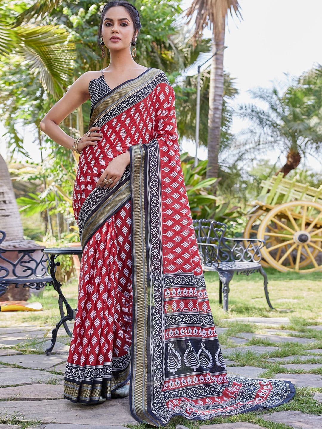 Mitera Ethnic Motifs Zari Saree - view 1