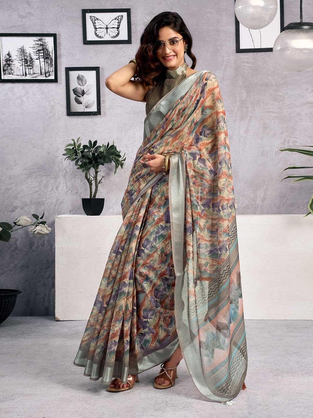 Mitera Abstract Printed Saree With Unstiched Blouse Piece - view 1