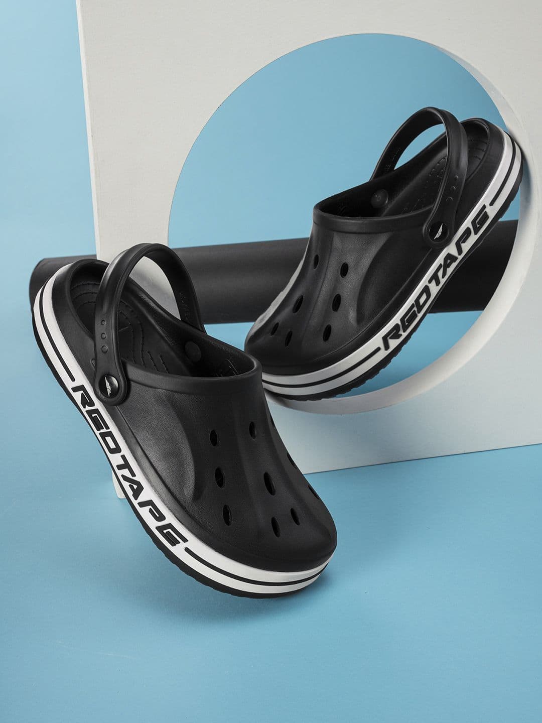 Red Tape Men Clogs - view 1