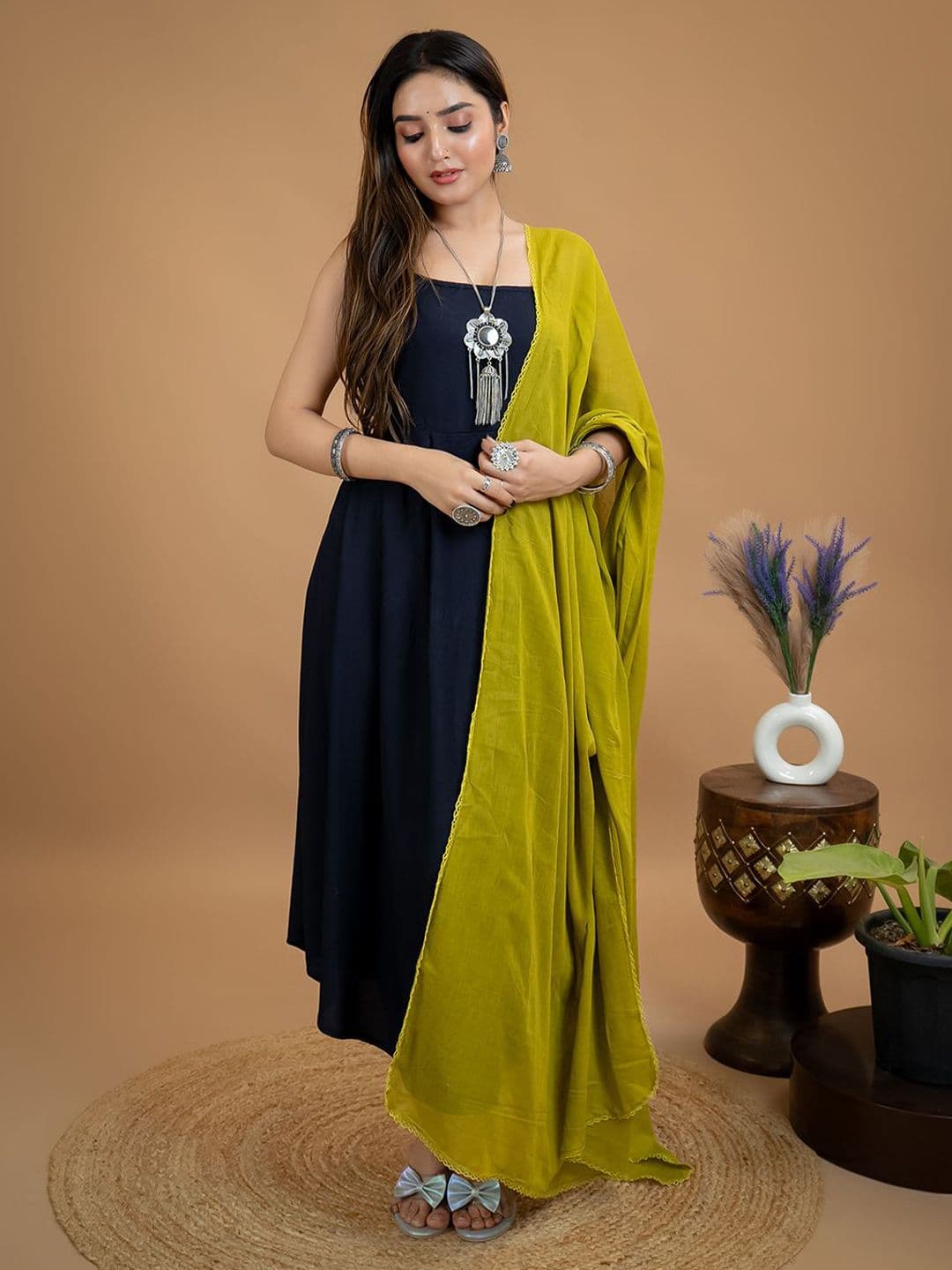 HELLA FASHIONS Cotton Dupatta With Taping Border - view 1