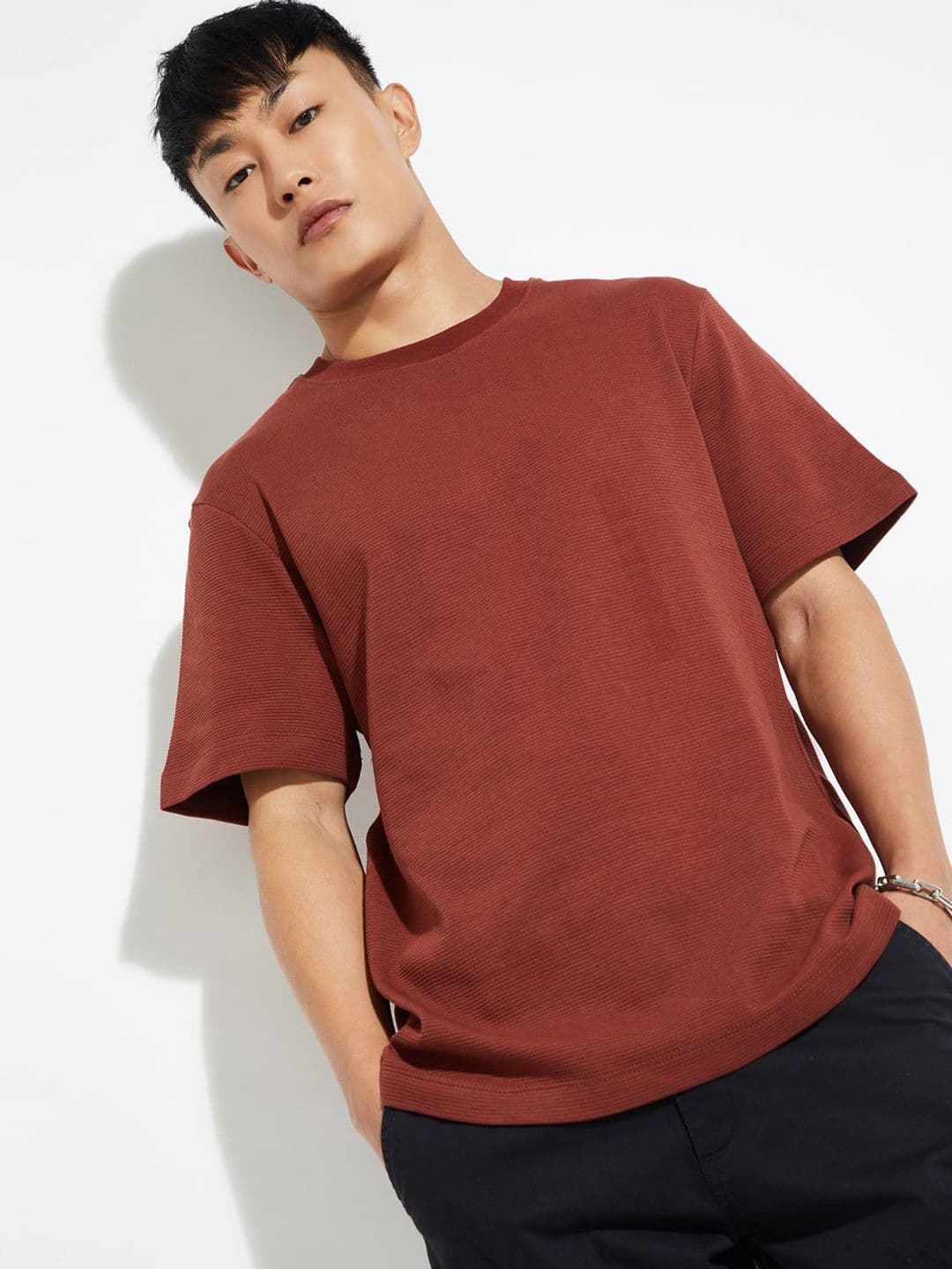 max Men Solid Round Neck Cotton Relaxed Fit T-shirt - view 1
