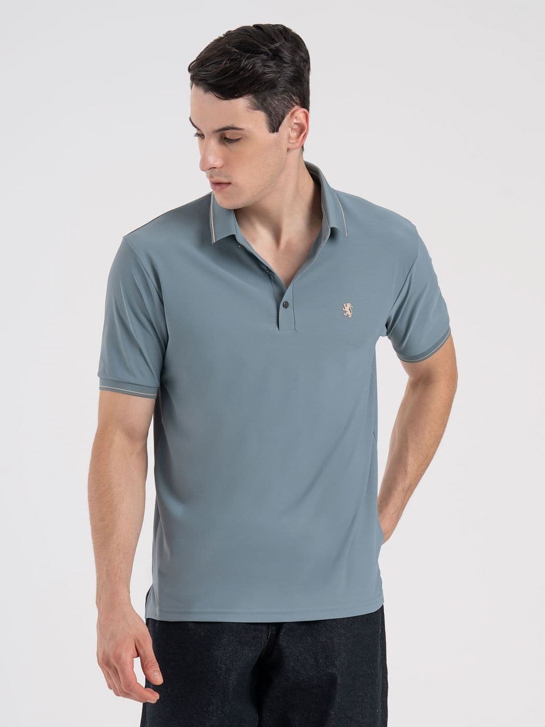 Red Tape Men Solid Polo Collar T-shirt - view 1