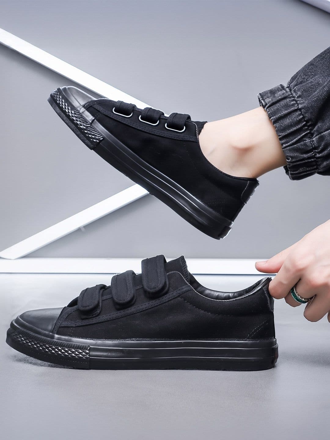 FTZ Men Solid Sneakers with Velcro - view 1
