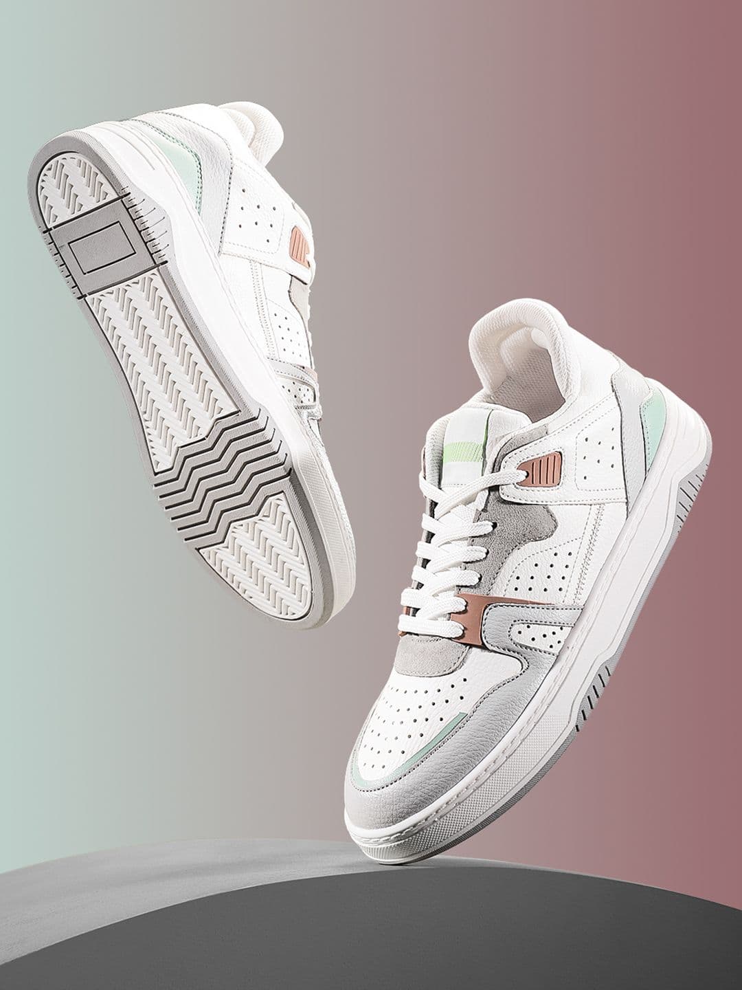 HRX by Hrithik Roshan Women Colourblocked Everyday Sneakers - view 1
