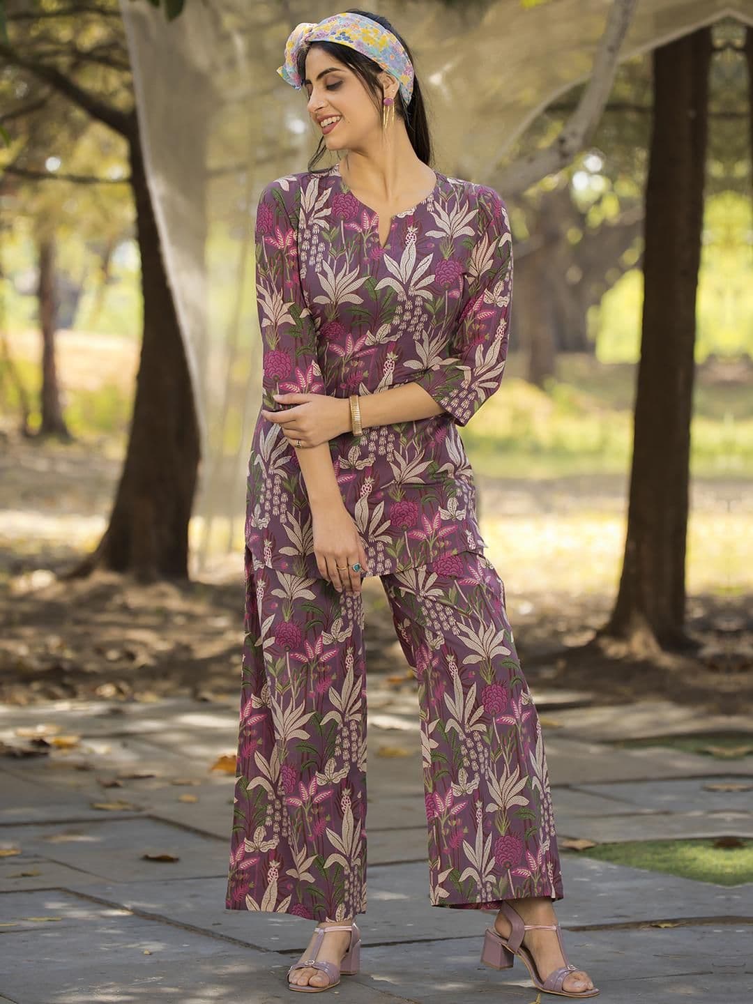 SZN Women Printed Cotton Co-Ord Set with V-Neck Top - view 1