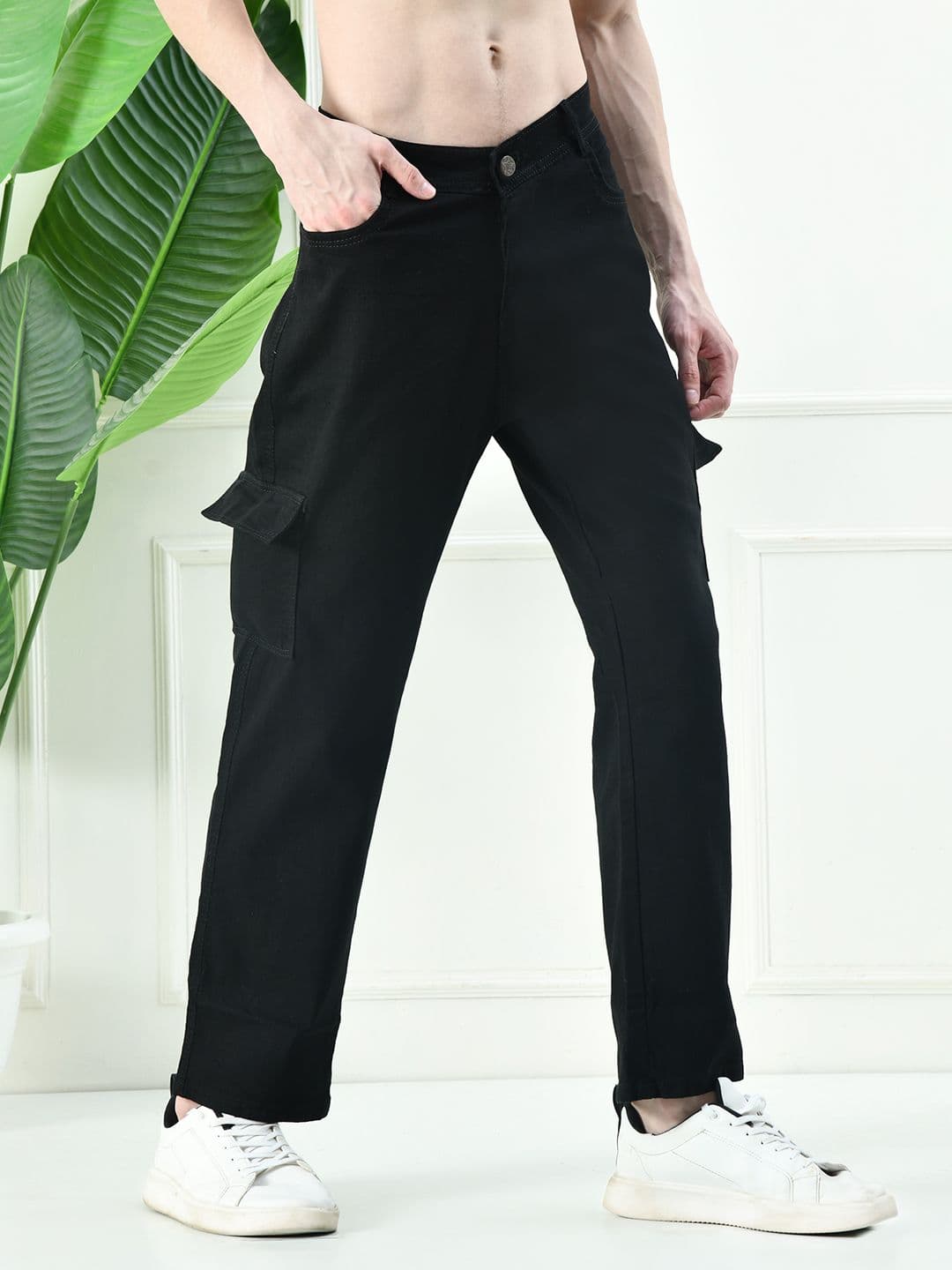 MaverIQ Men Classic Boyfriend Fit Mid-Rise Cargo Styles Jeans - view 1