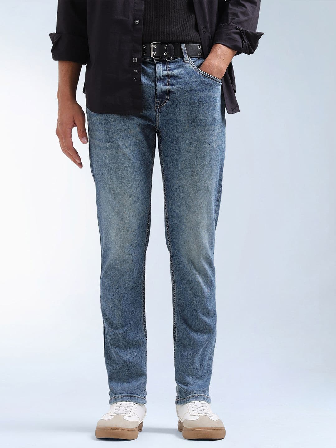 Flying Machine Men Tapered Fit Mid-Rise Light Fade Stretchable Jeans - view 1