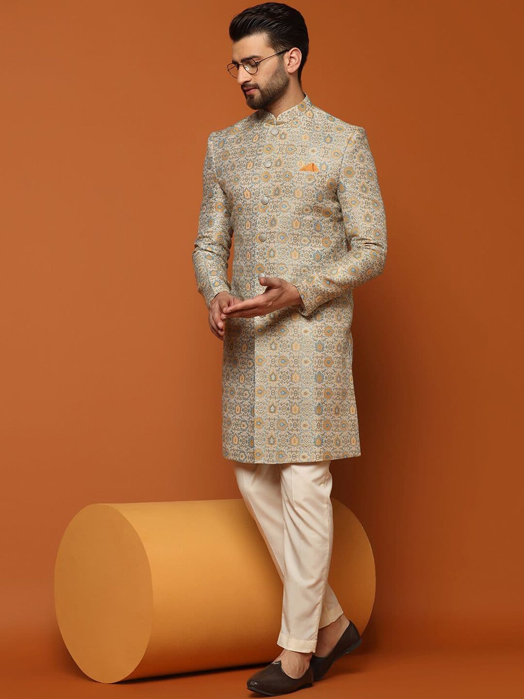 KISAH Men Self-Design Cotton Indowestern Sherwani Set - view 1
