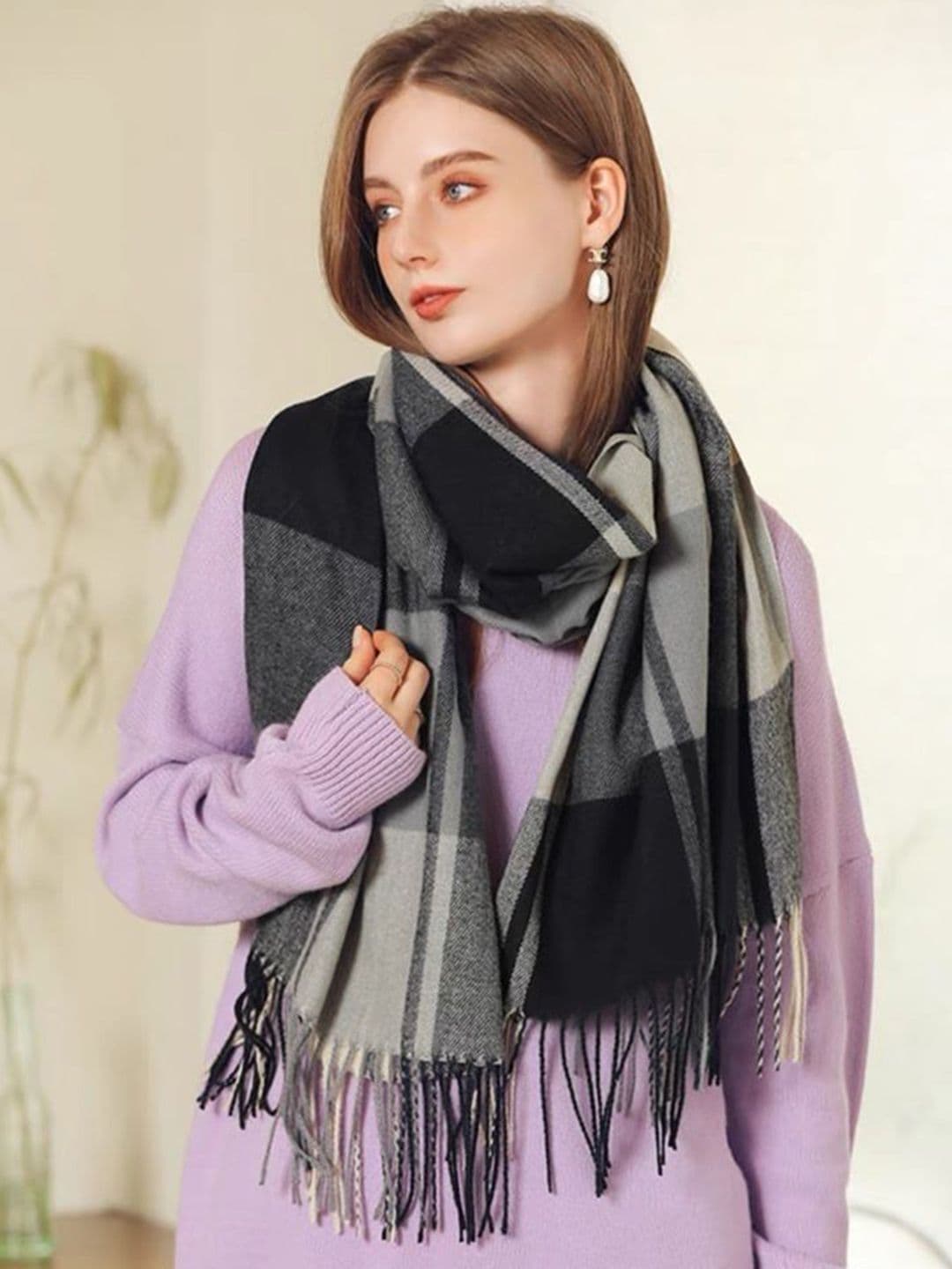 Alexvyan Checked Woolen Acrylic Shawl With Printed Border - view 1