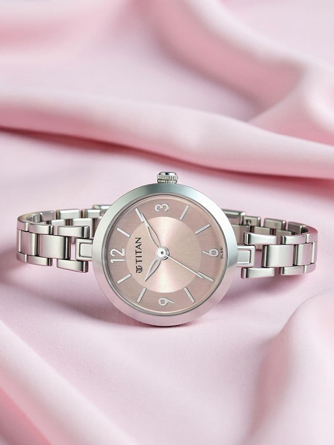 Titan Lagan Quartz Analog With Pink Dial Watch For Women - Nt2598sm06 - view 1