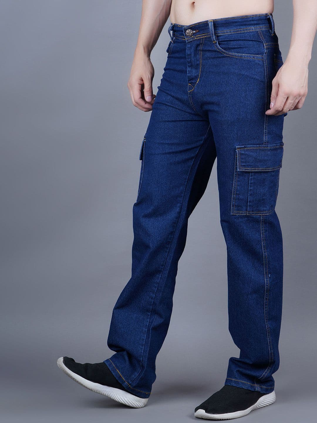 MaverIQ Men Classic Relaxed Fit Mid-Rise Stretchable Cargo Styles Jeans - view 1