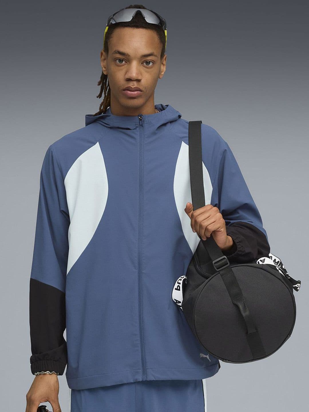 Puma RUN ULTRAWEAVE Men's Hooded Rain Jacket - view 1