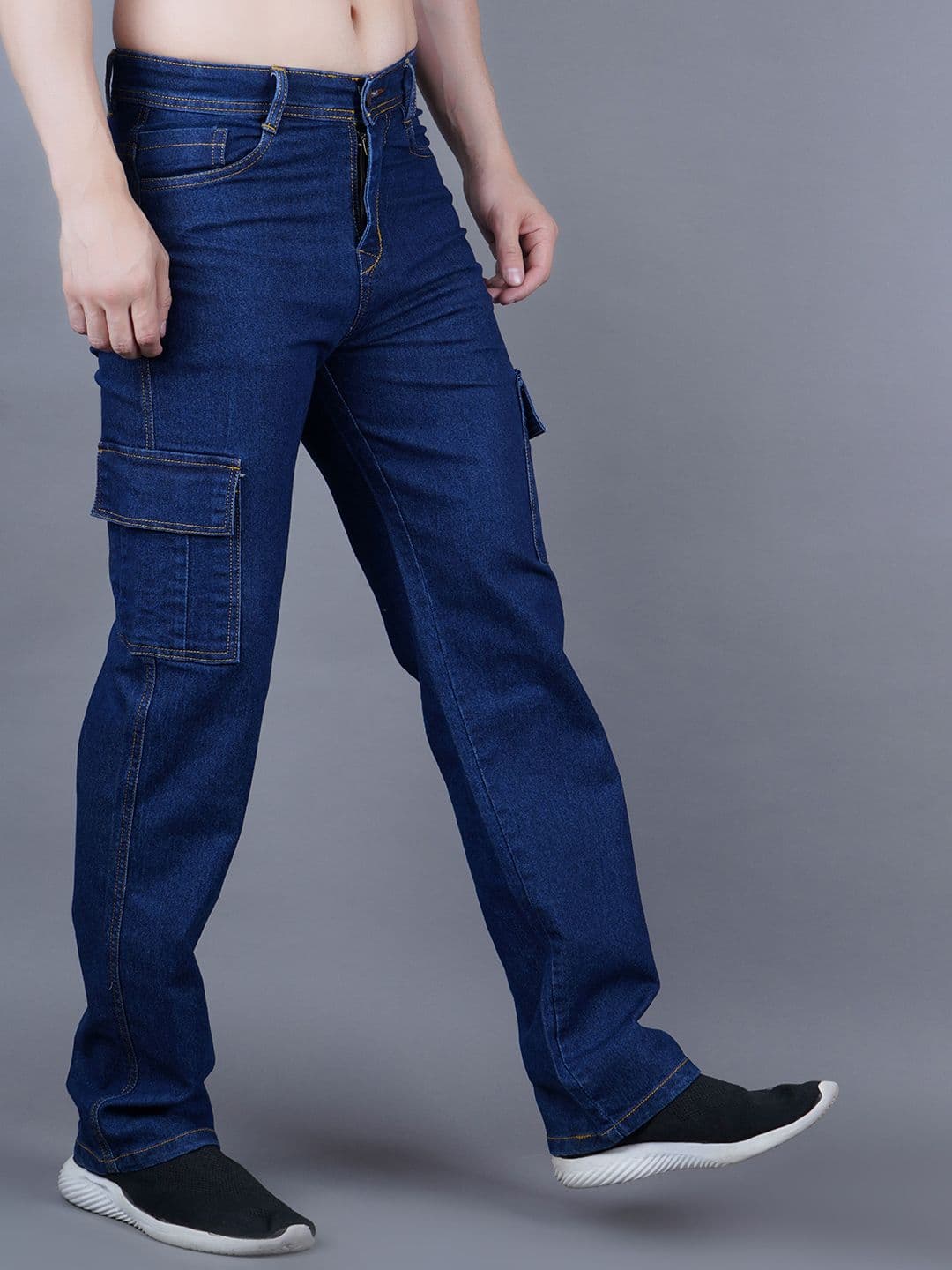 MaverIQ Men Classic Relaxed Fit Mid-Rise Light Fade Stretchable Jeans - view 1