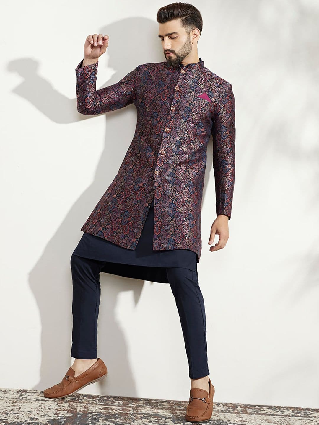 KISAH Men Self-Design Indowestern Sherwani Set - view 1
