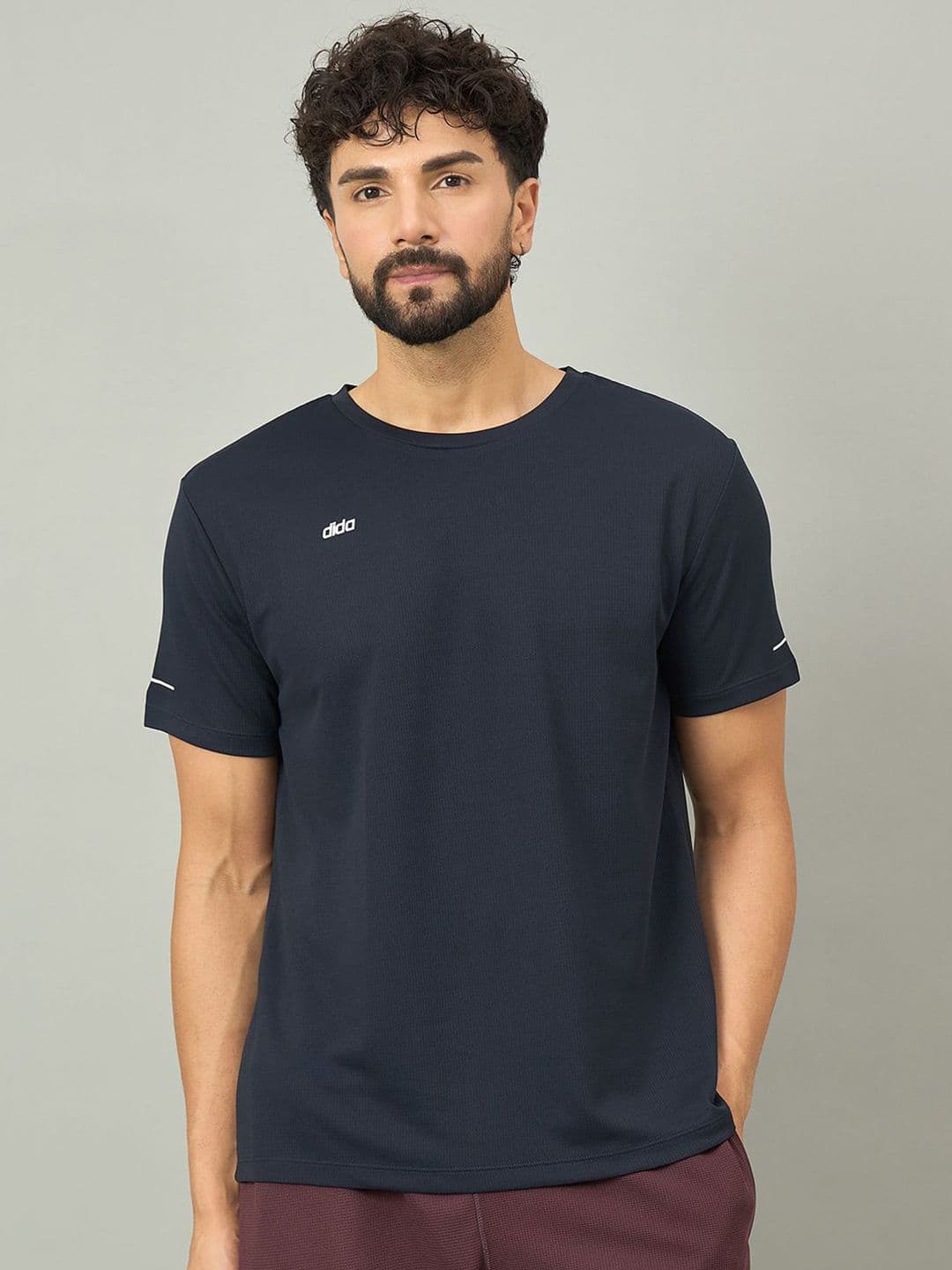 DIDA Men Round Navy Sport Perfomance T-shirt - view 1