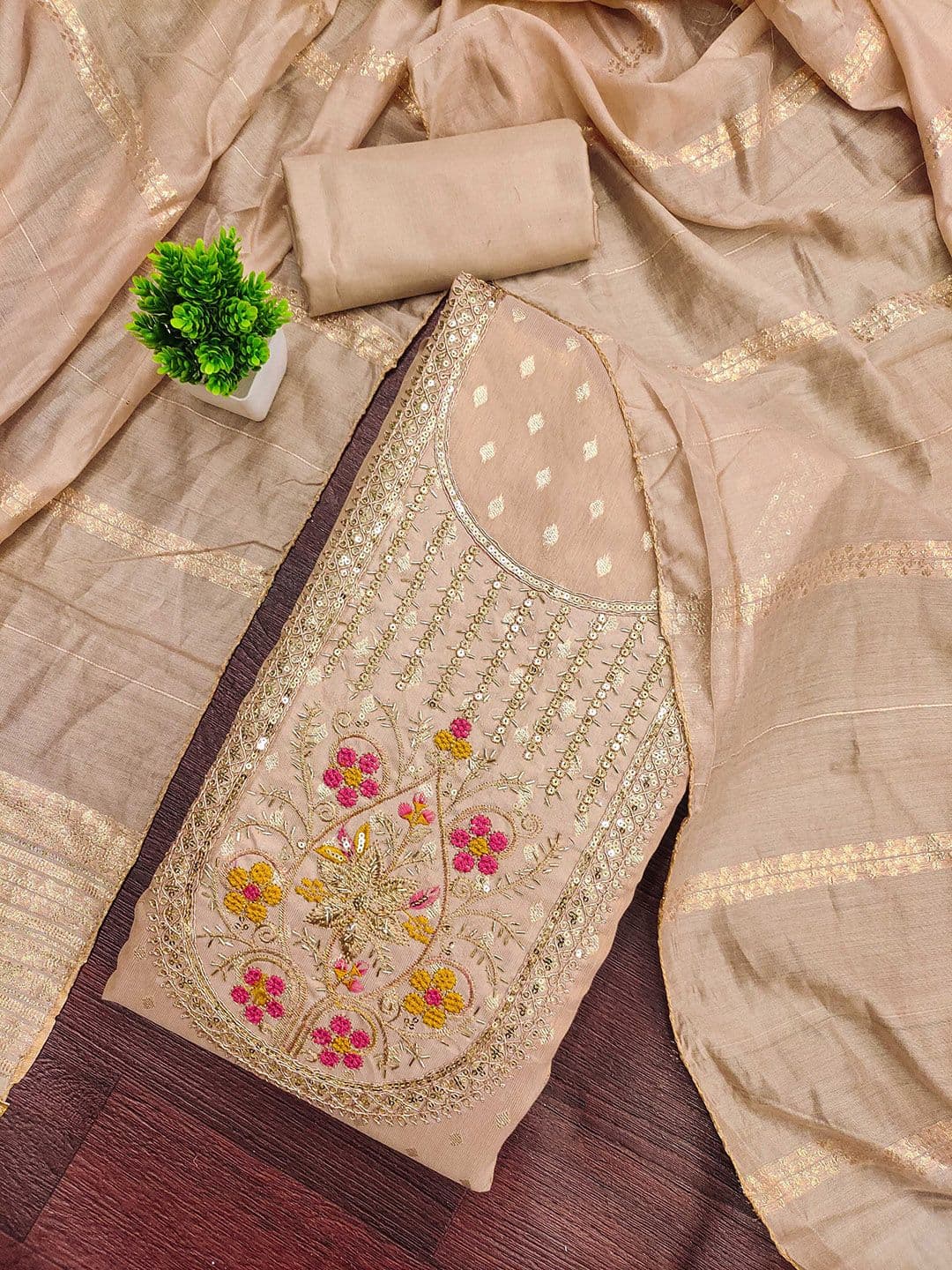 Maroosh Floral Embroidered Silk Chiffon Unstitched Dress Material - view 1