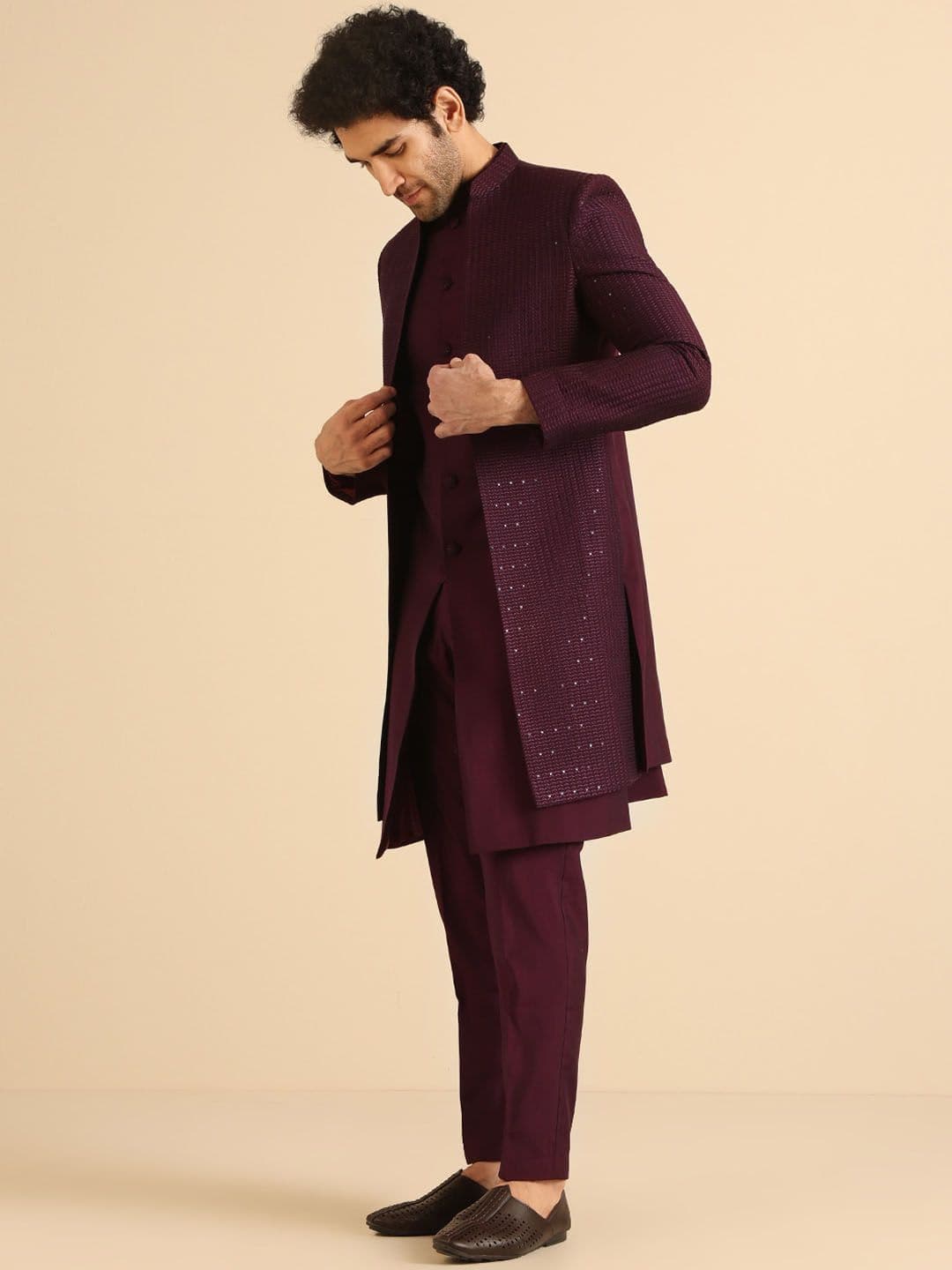 KISAH Men Embroidered Indowestern Sherwani Set - view 1