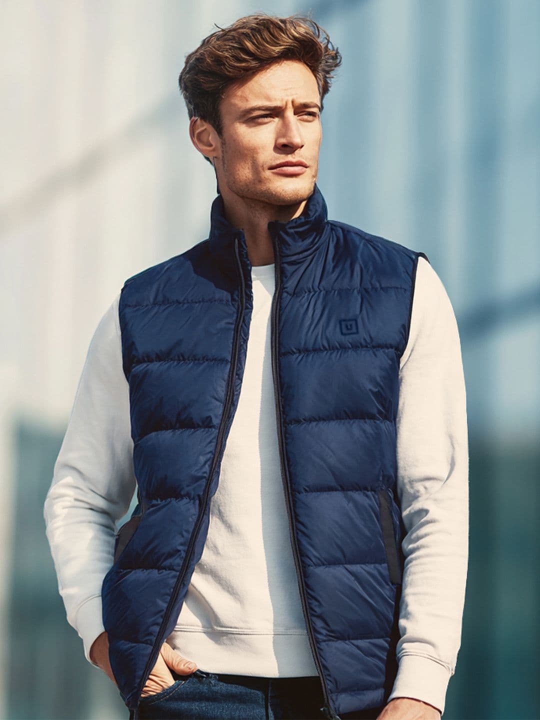 Urbano Fashion Sleeveless Zippered Puffer Jacket - view 1