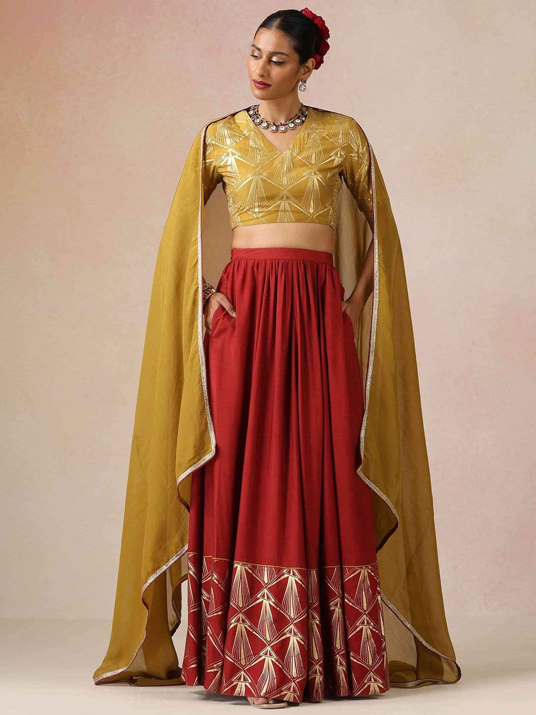 trueBrowns Women Gold Foil Printed Lehenga & Blouse With Dupatta - view 1
