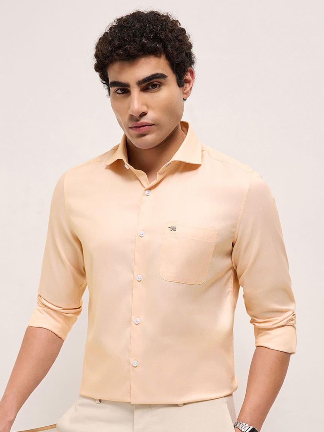 THE BEAR HOUSE Men Tailored Fit Solid Spread Collar Formal Shirt - view 1