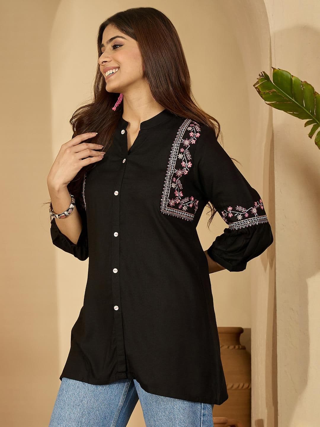 Sangria Women Viscose Rayon Embroidered Straight Kurtis - view 1