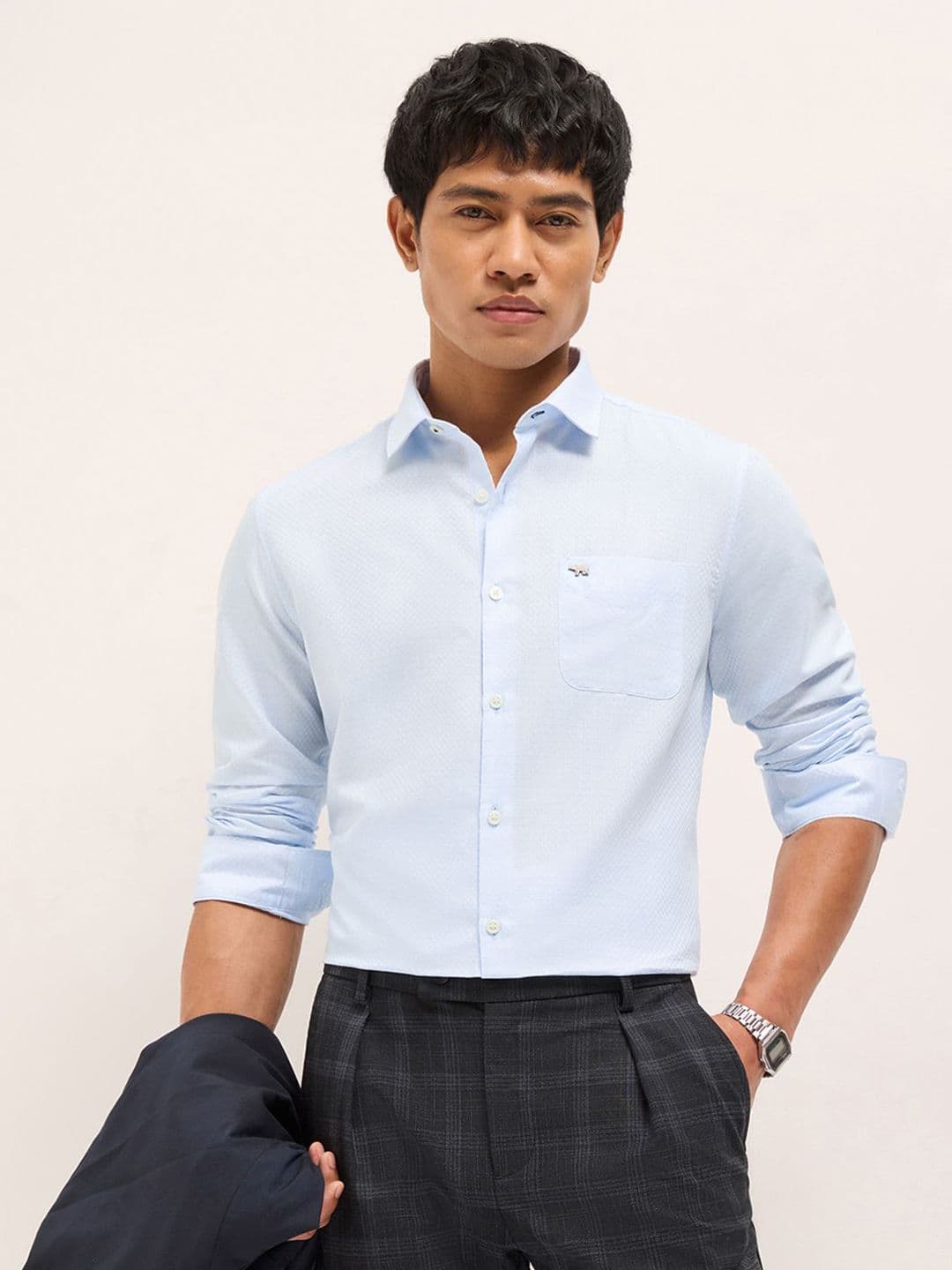 THE BEAR HOUSE Men Tailored Fit Solid Spread Collar Formal Shirt - view 1