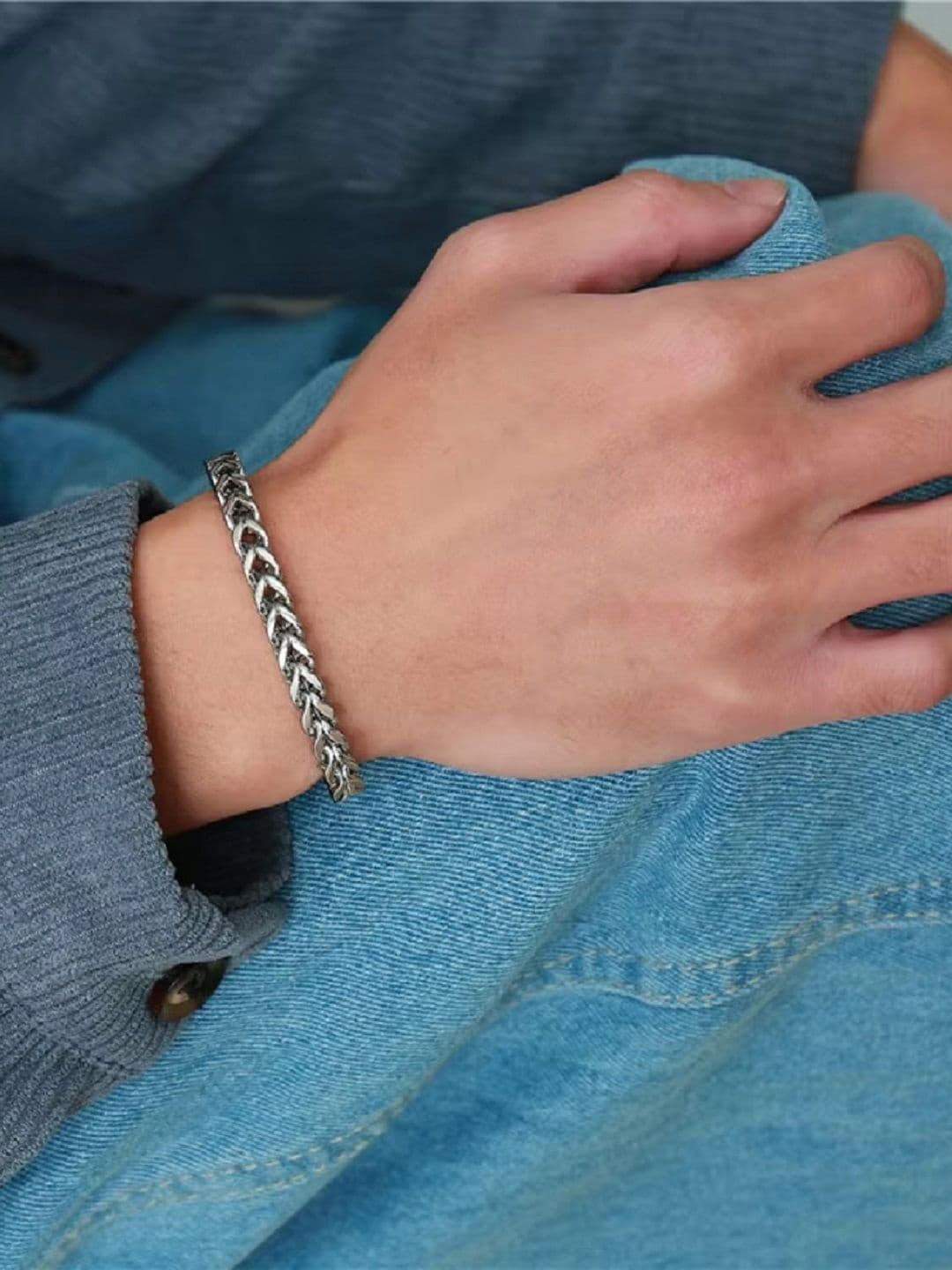 Newitin Unisex Silver-Plated Link Bracelet - view 1