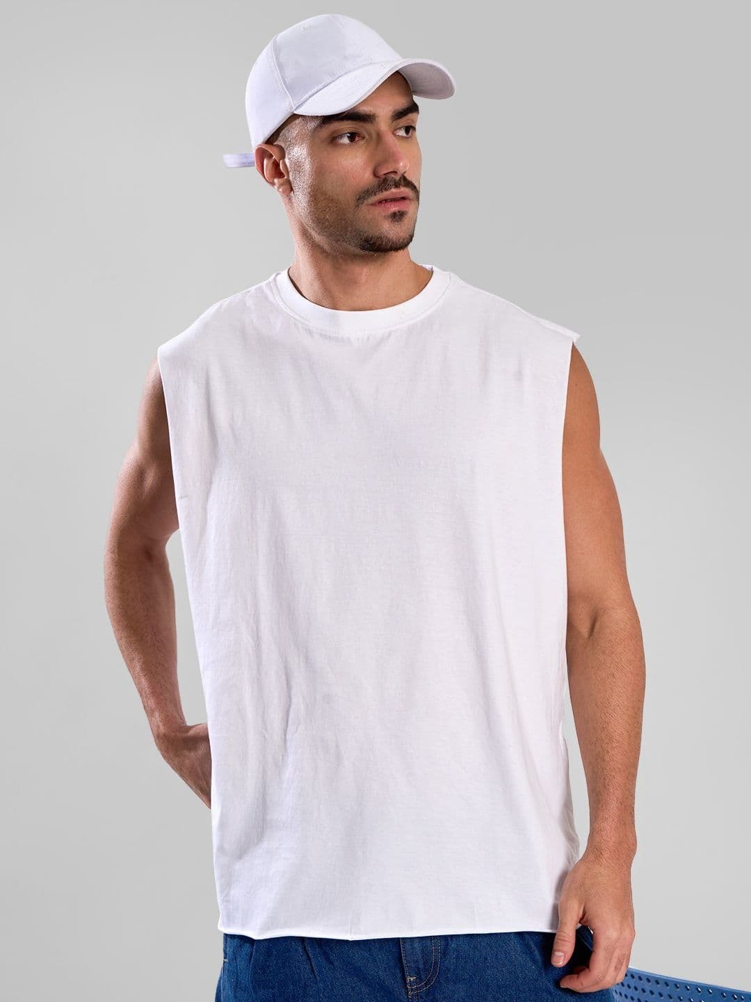 Bene Kleed Men Solid Round Neck Pure Cotton Oversized T-shirt - view 1