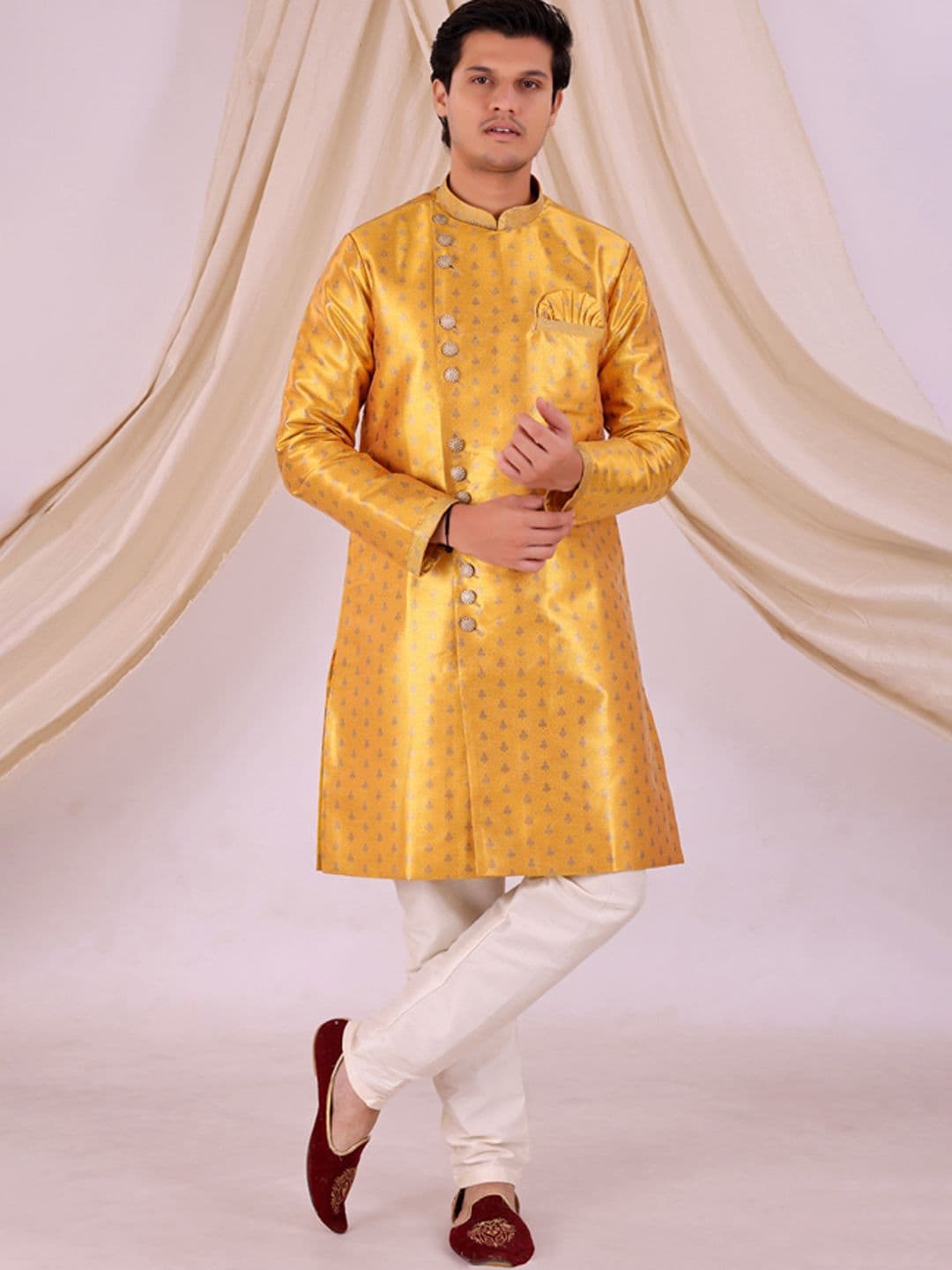 Desibutik Floral Woven Design Mandarin Collar Sherwani With Pyjama - view 1