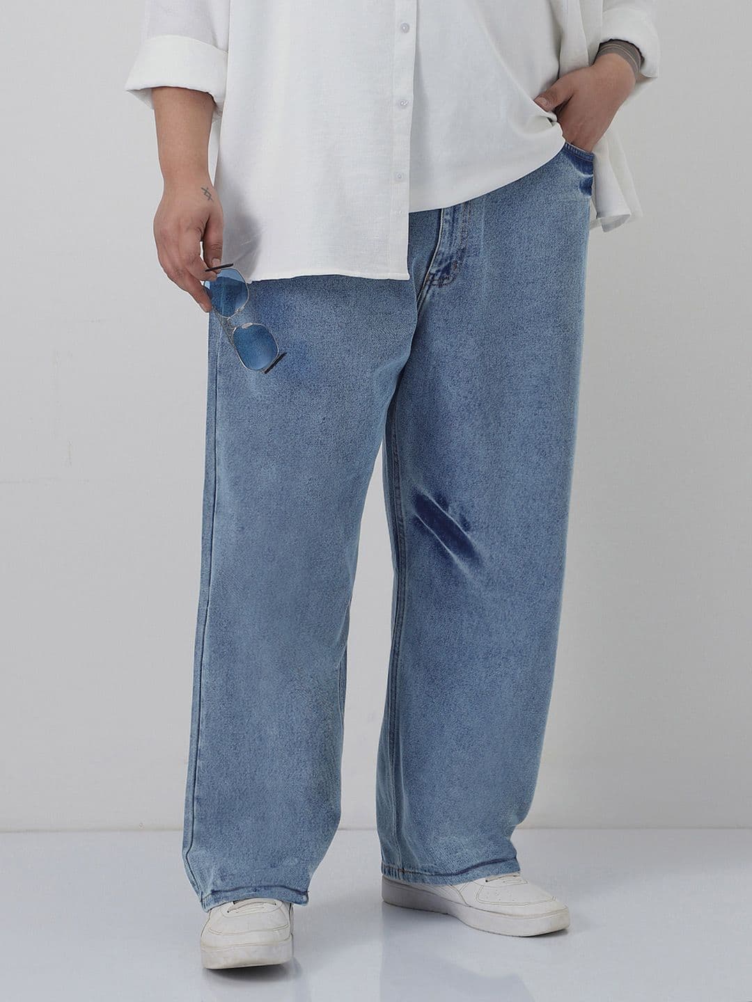 Urbano Plus Men's Light Blue Loose Baggy Fit Washed Jeans Non-Stretchable Jeans - view 1