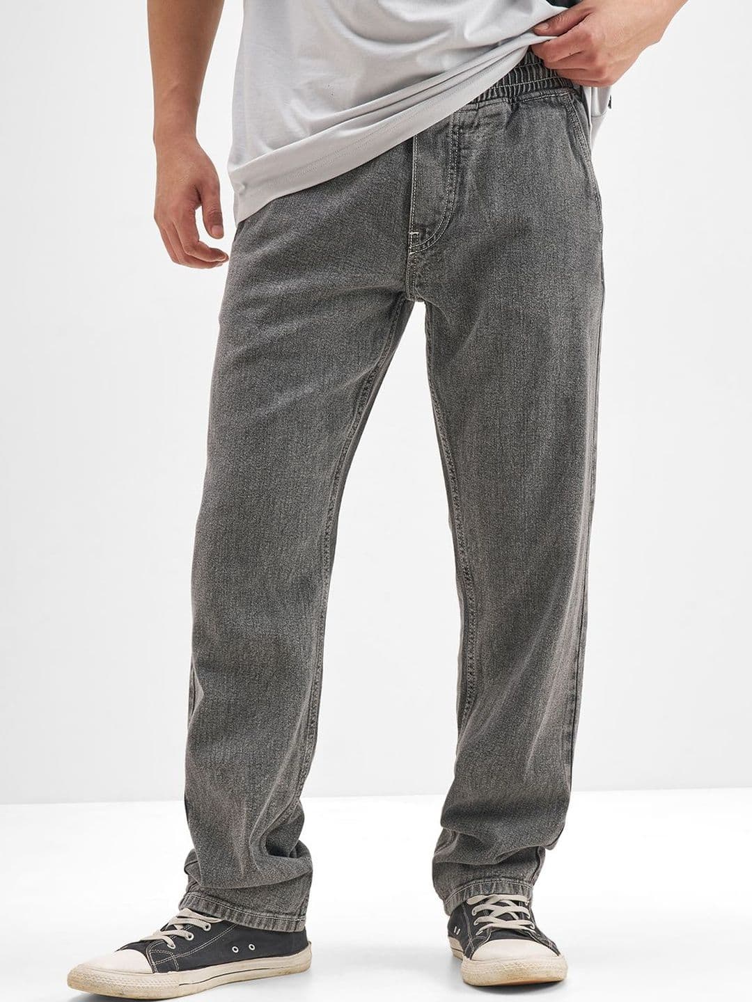 HIGHLANDER Men Straight Fit Mid-Rise Light Fade Jeans - view 1
