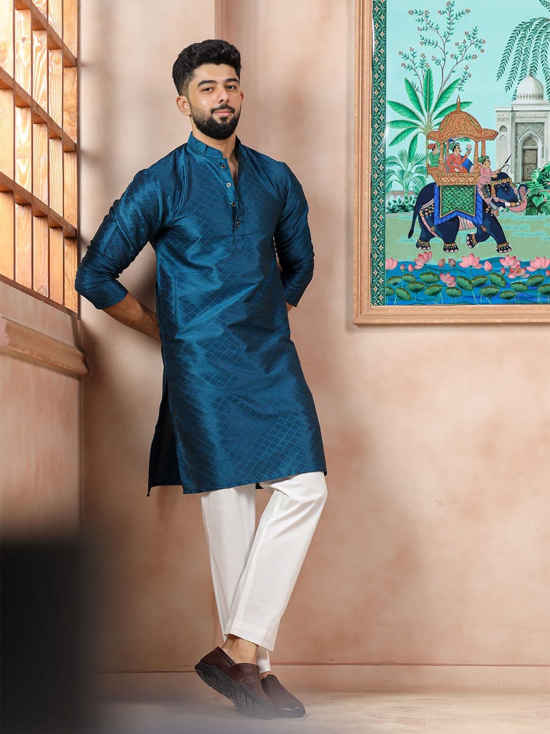 Koshin Ethnic Motifs Embroidered Mandarin Collar Straight Kurta - view 1