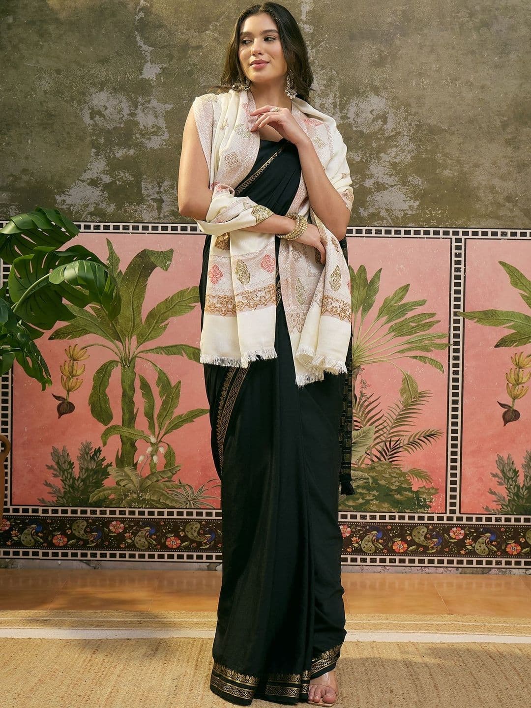 Sangria Pashmina Kashmiri kani White Shawl - view 1