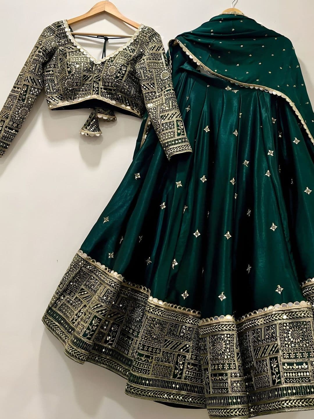 SUPPAR SLEAVE Embellished Mirror Work Semi-Stitched Lehenga & Blouse With Dupatta - view 1