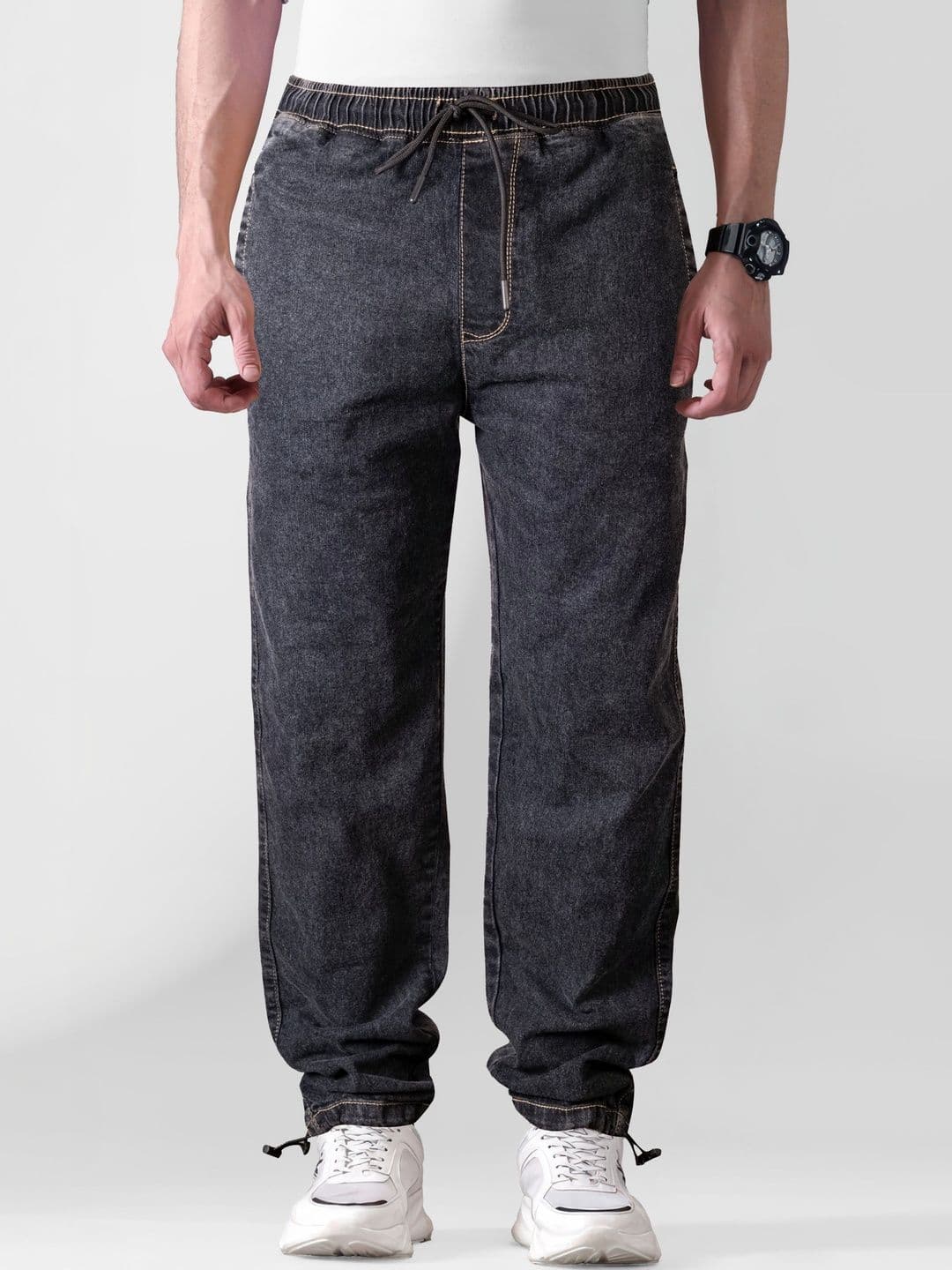 RIG BONE Men Loose Mid-Rise Light Fade Stretchable Jeans - view 1
