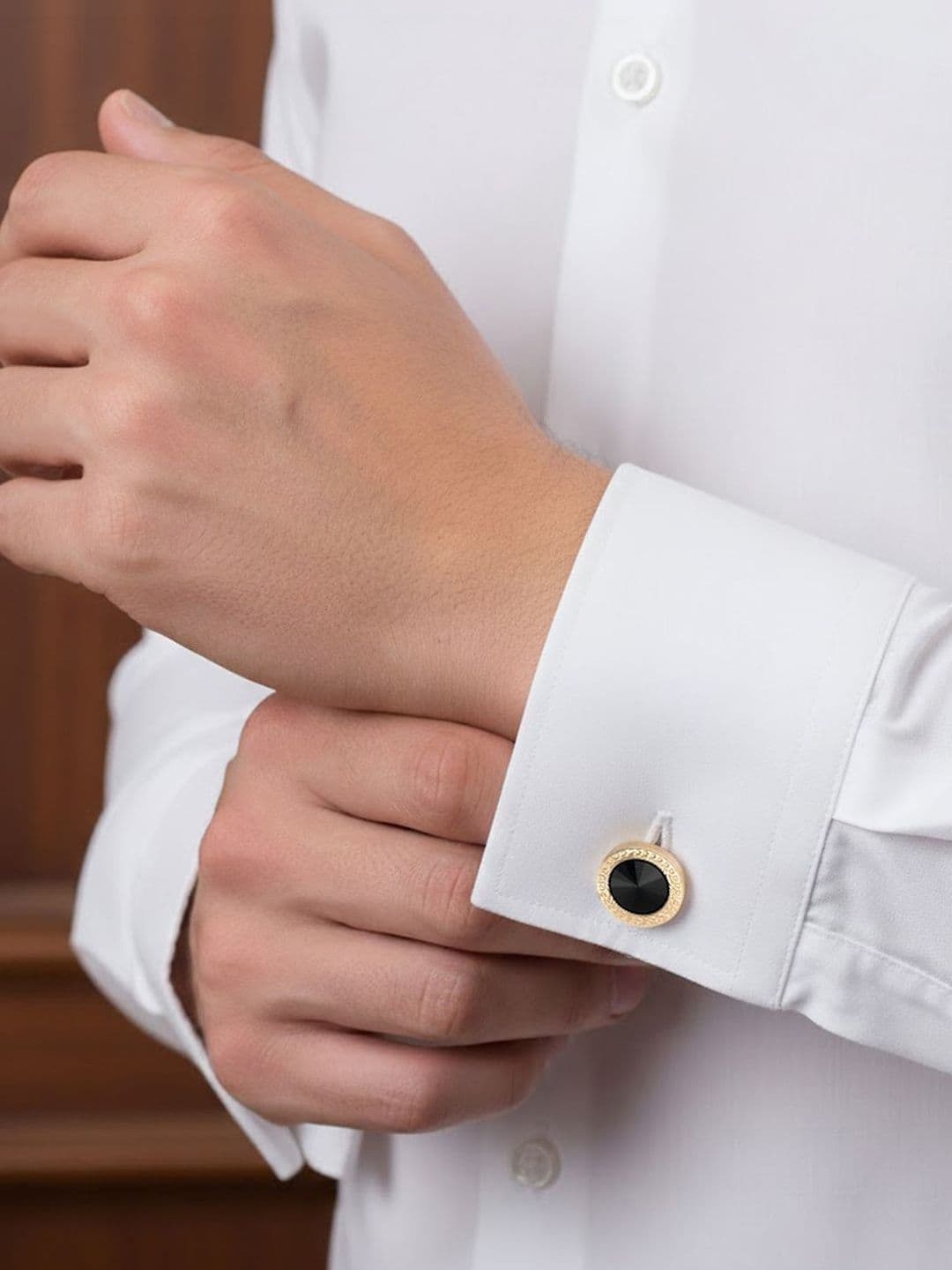 Peora Cufflink - view 1