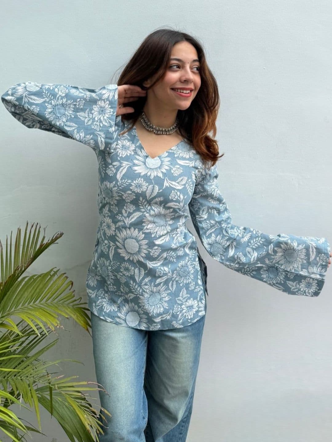 HERE&NOW Women Floral Printed Bell Sleeves Floral Kurta - view 1