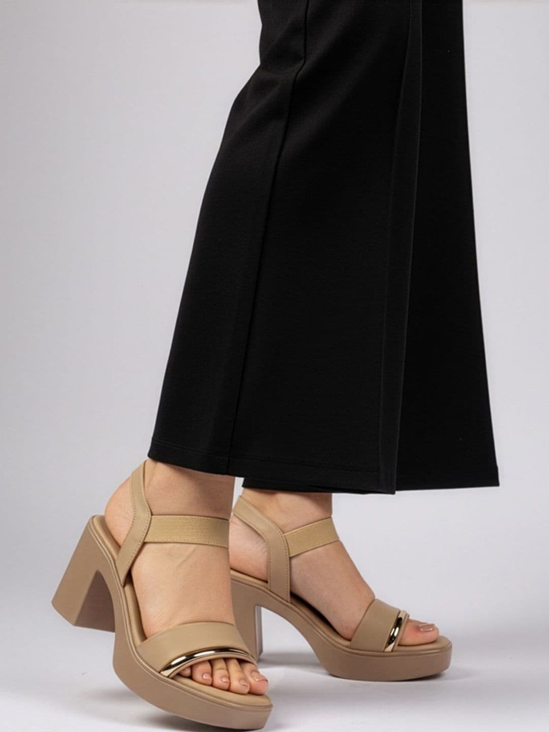 CHINRAAG Block Sandals - view 1