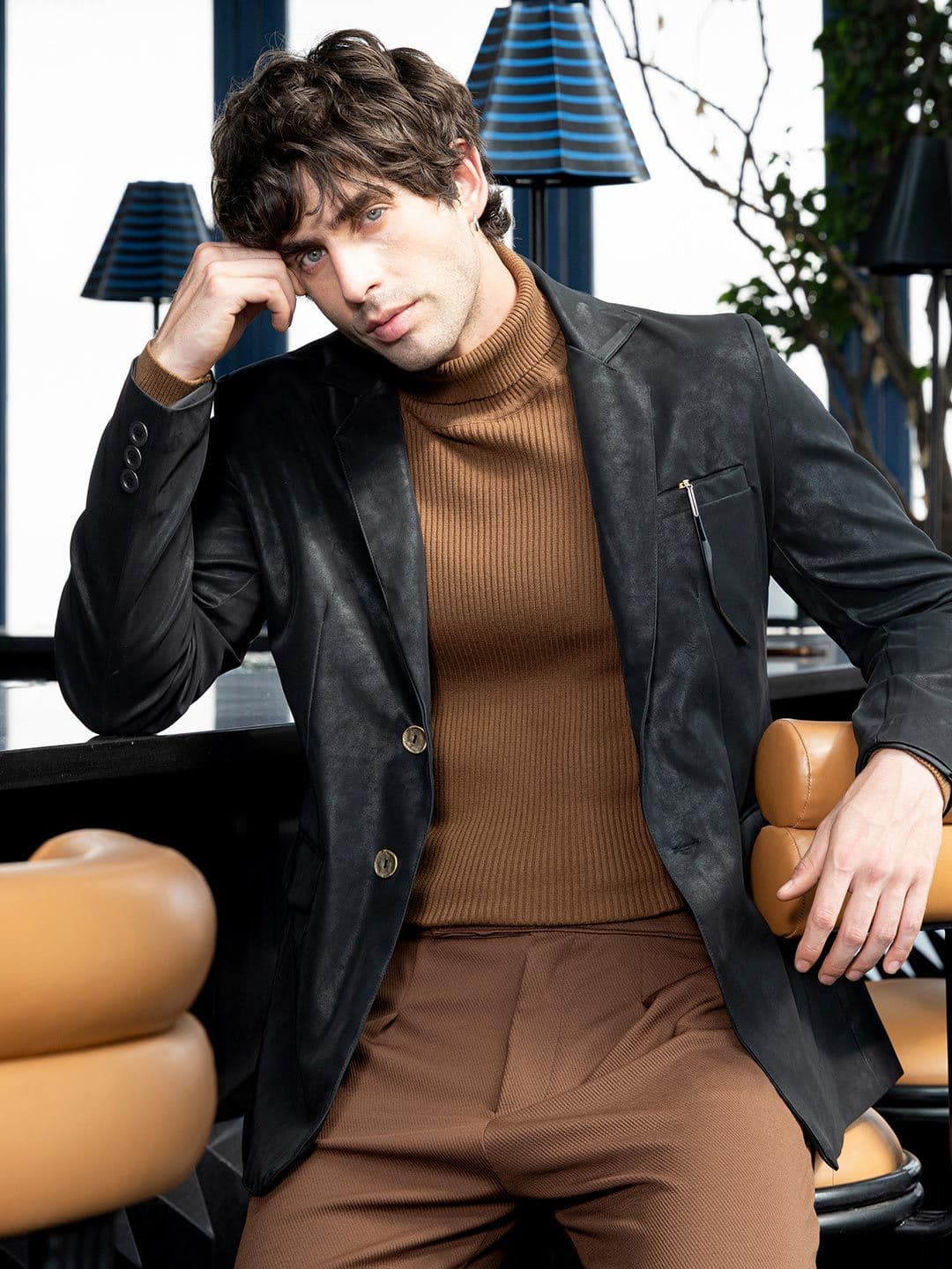 CAHOOT Notched Lapel Single-Breasted Tailored Fit Blazers - view 1