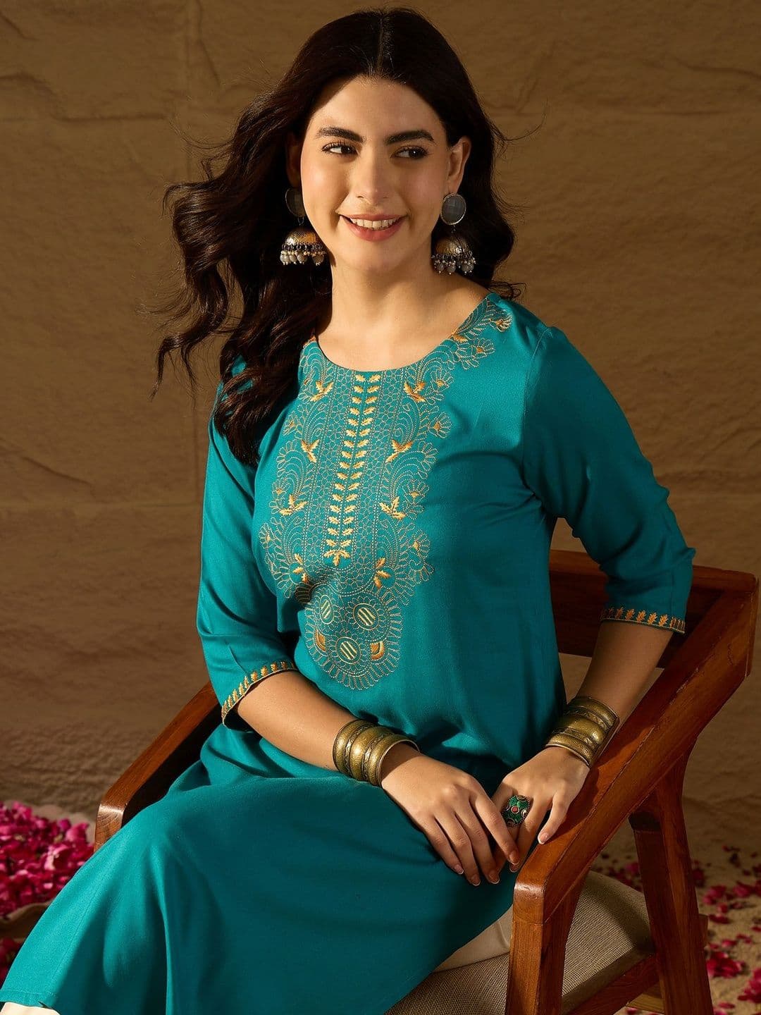 Anouk Women Ethnic Motifs Embroidered Thread Work Kurta - view 1