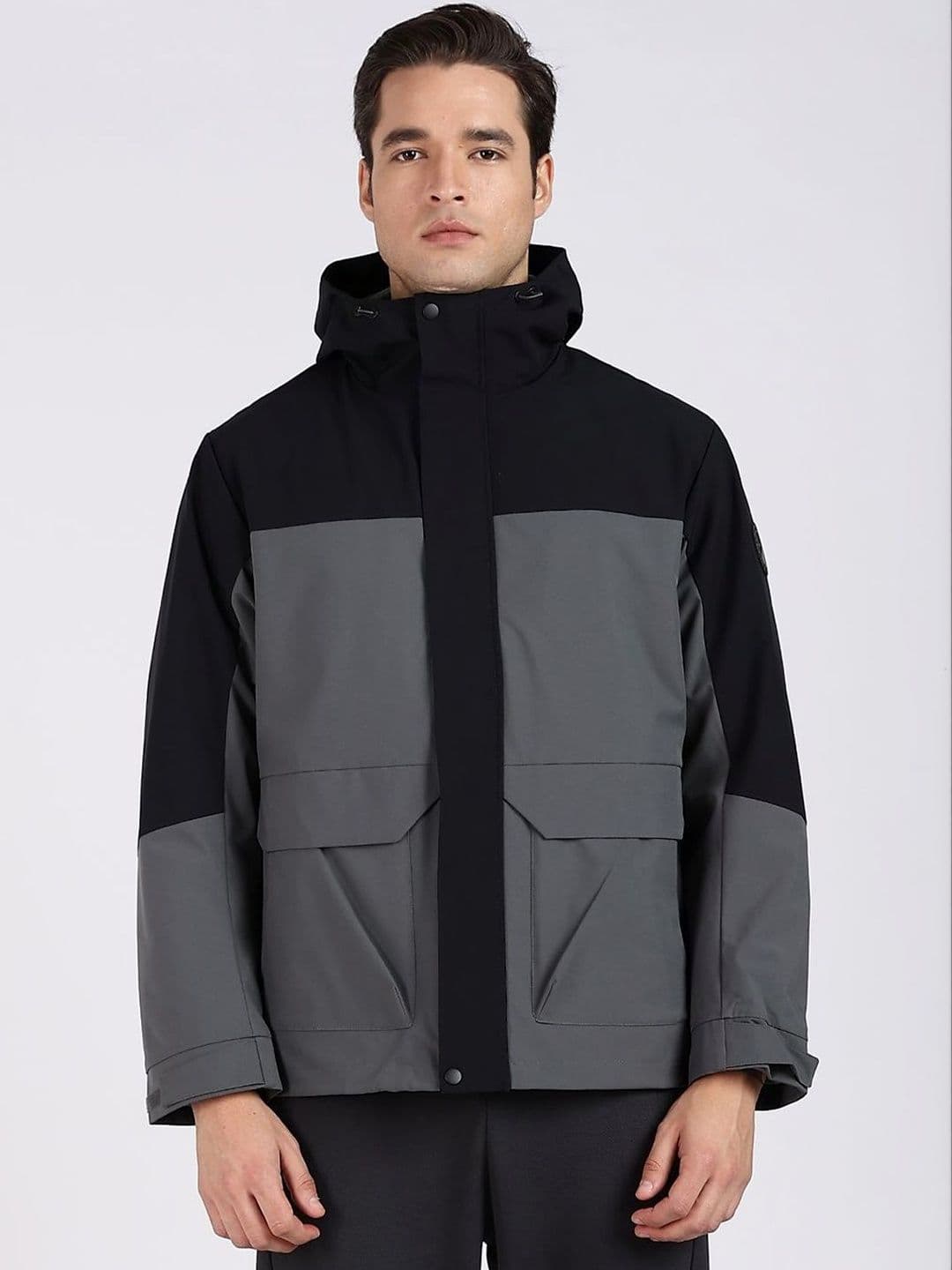 Xtep Men Colourblocked Lightweight Outdoor Puffer Jacket - view 1