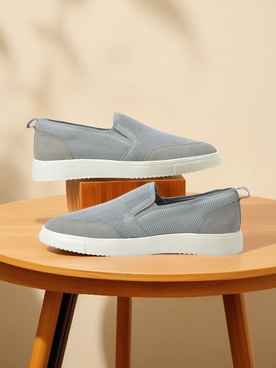 Cantabil Men Lightweight & Comfortable With Cushioned Insole Casual Shoes - view 1