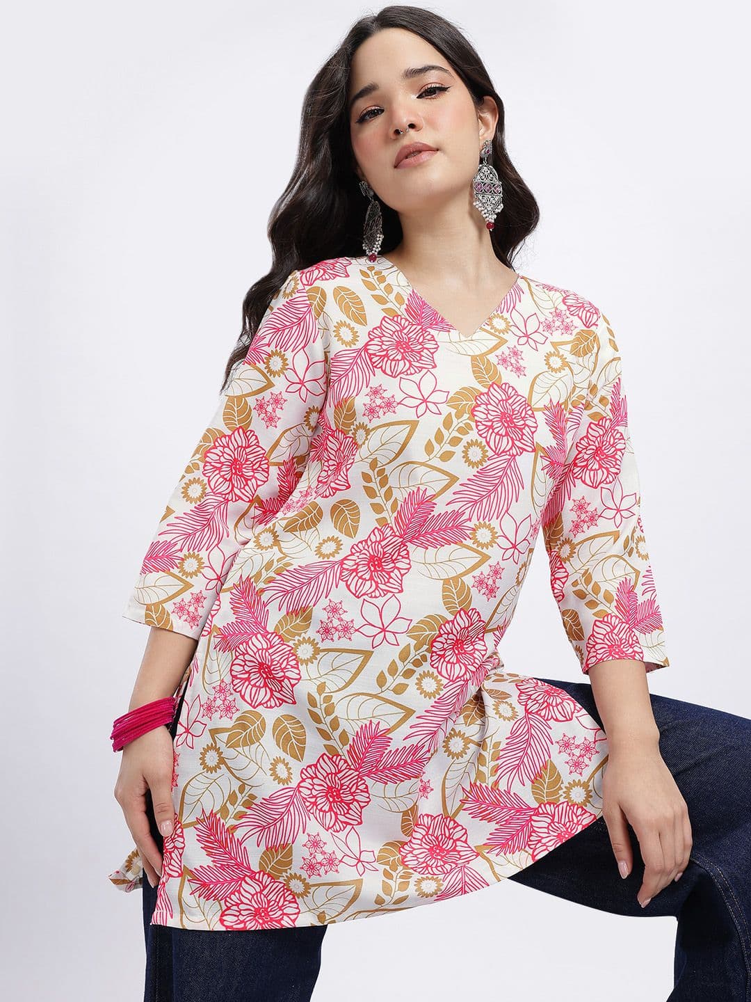 Anouk Rustic Floral Printed V-Neck Straight Kurti - view 1