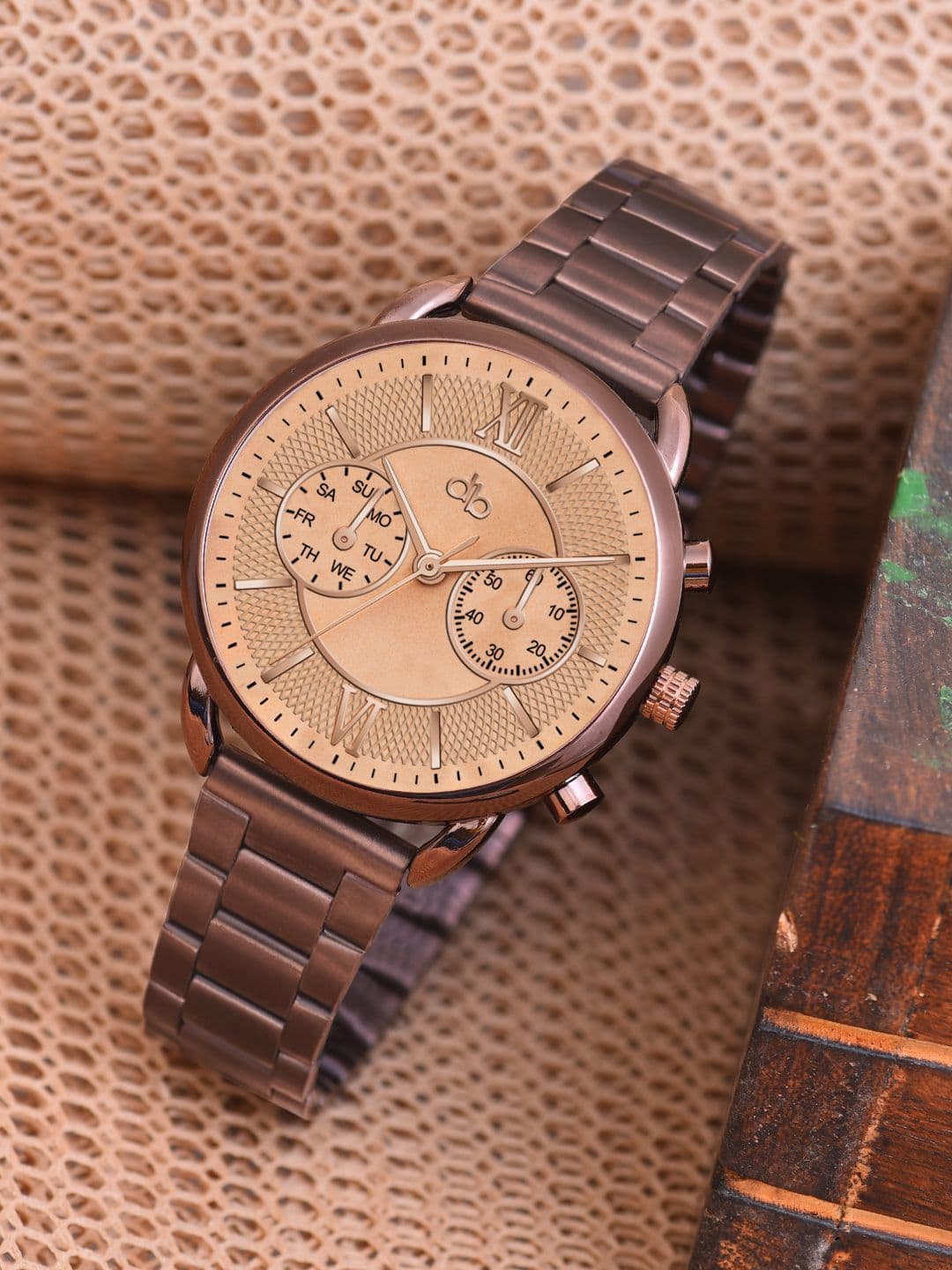 DressBerry Women Dial & Stainless Steel Bracelet Style Straps Analogue Watch HOBDB-272-CF - view 1