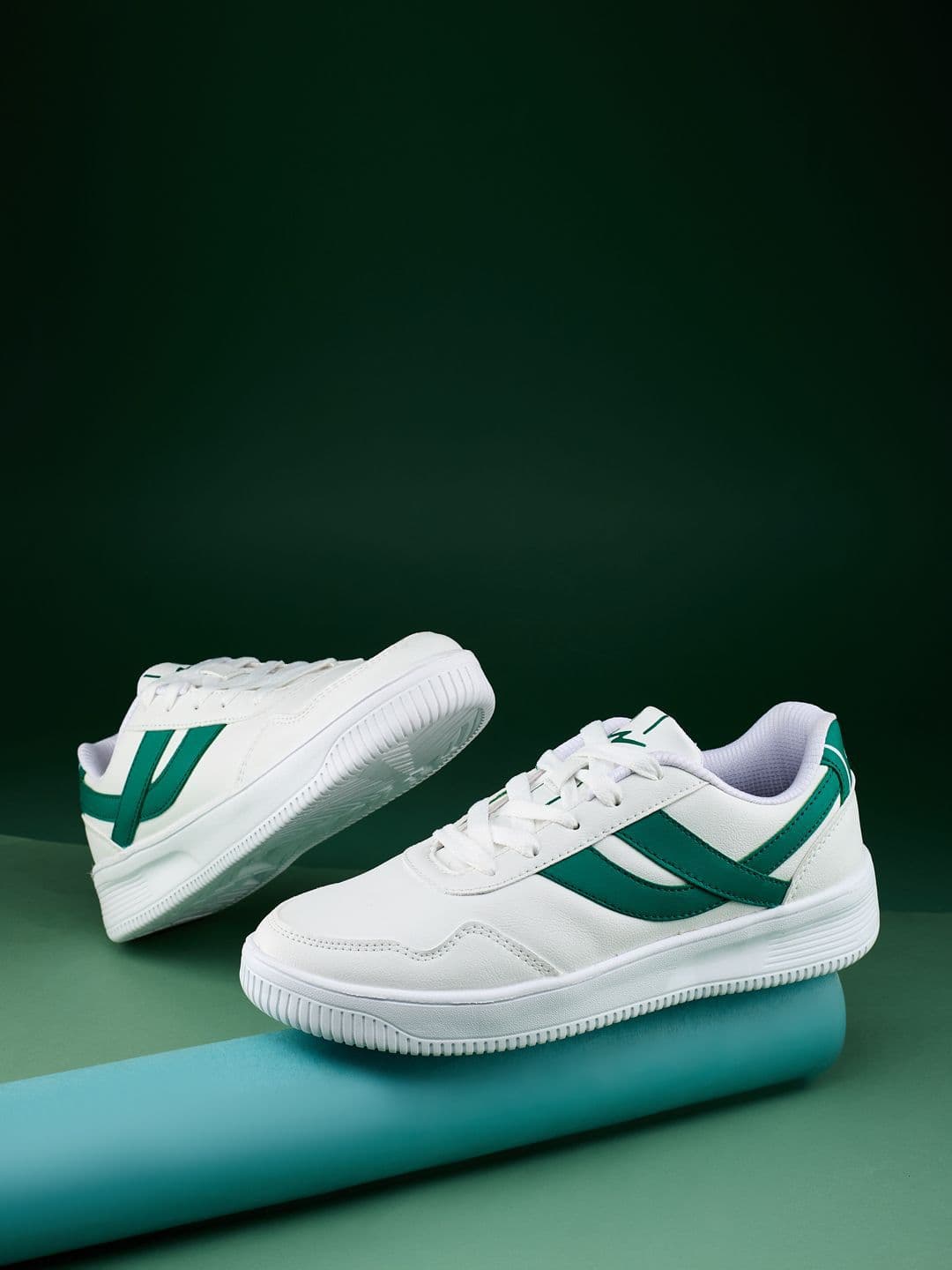 Campus OGL-13 Women Colourblocked Lace-Ups Sneakers - view 1