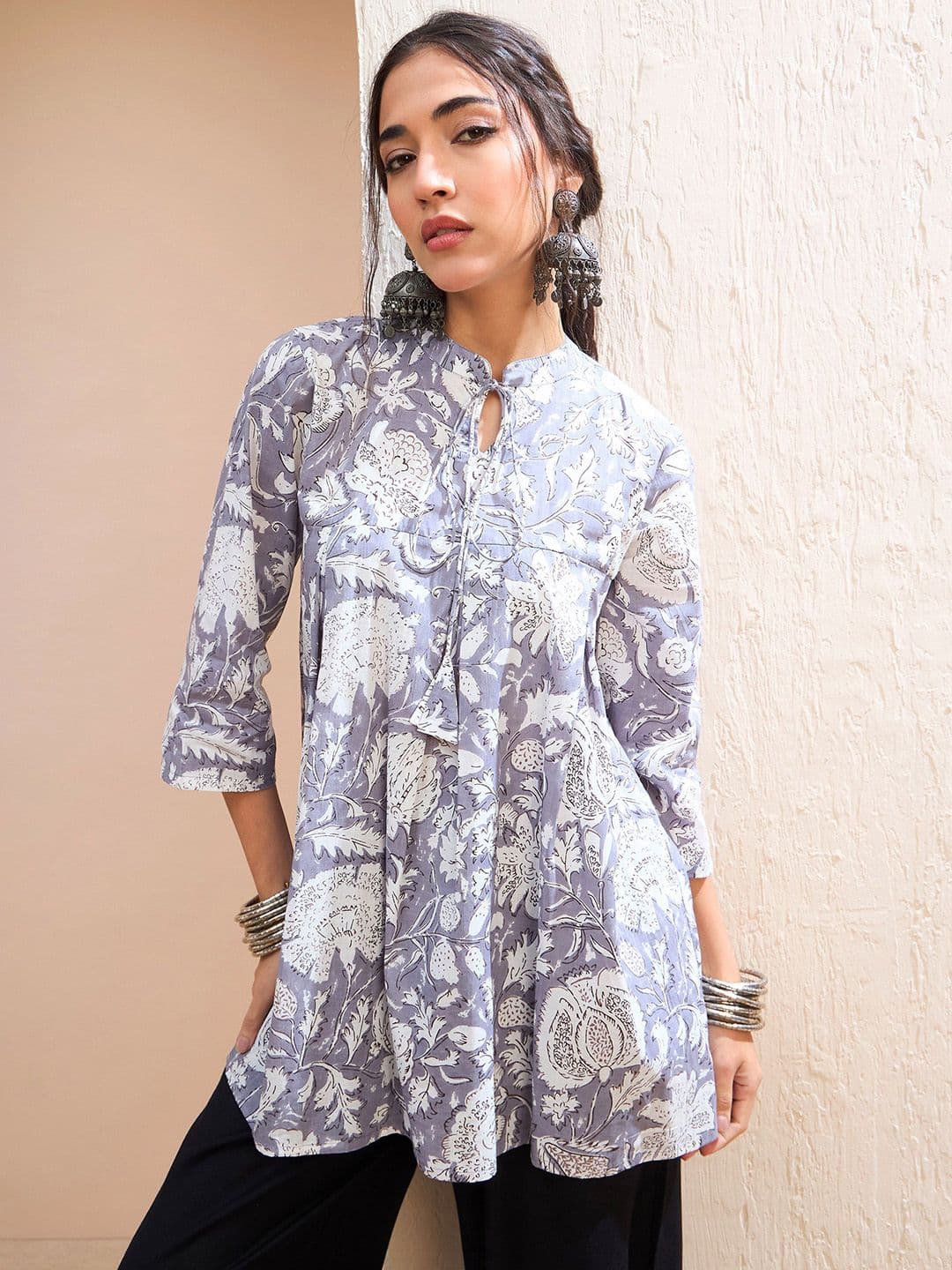 Shae by SASSAFRAS Floral Printed Pure Cotton Kurti - view 1